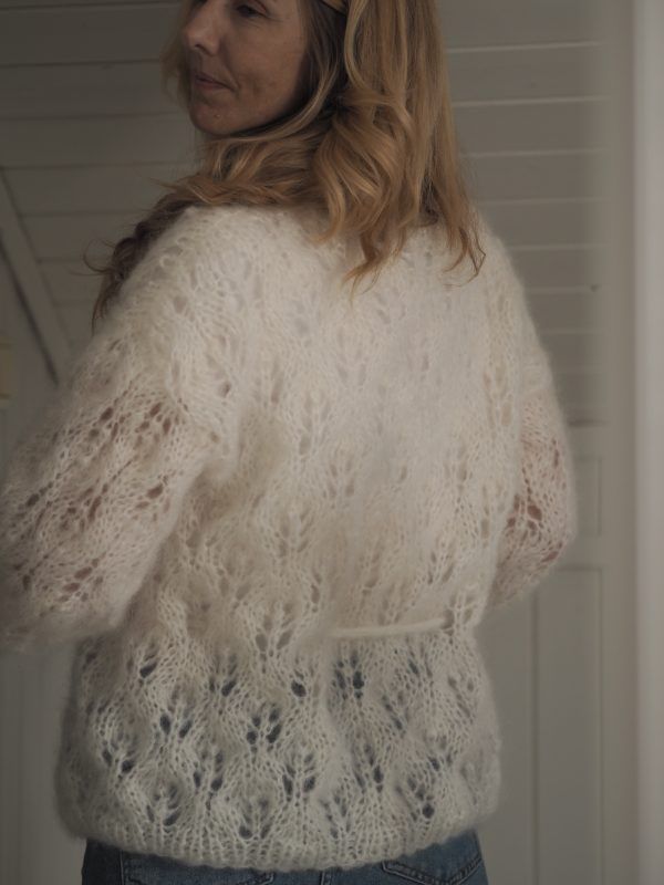 Leah jakke av Tove Lindtein | Strikkepakke