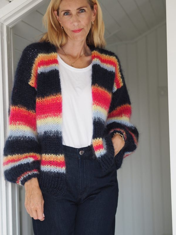 MåHa jakke i Ingenua av Tove Lindtein | Strikkepakke