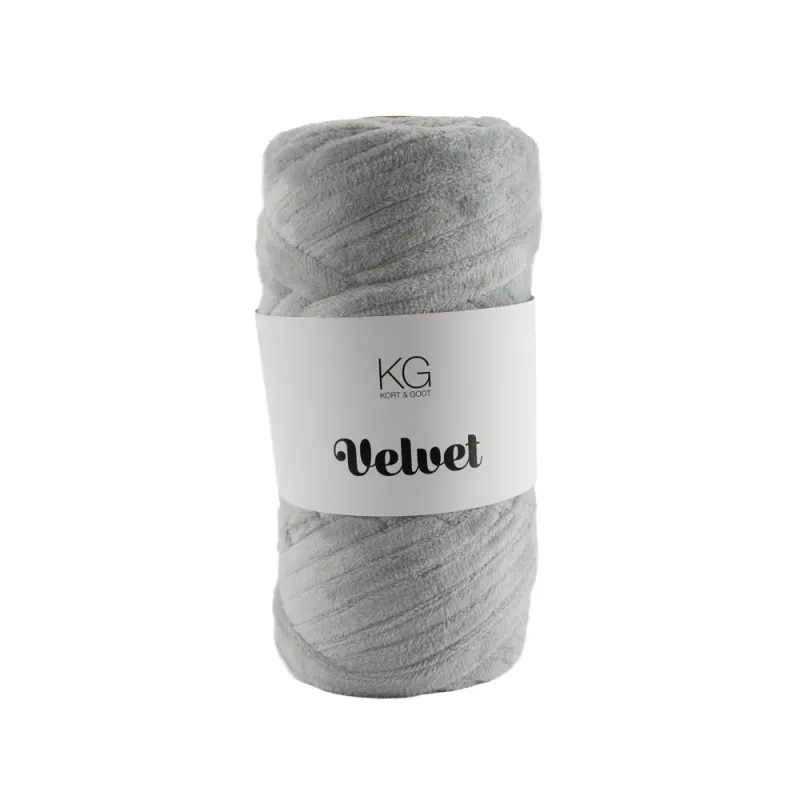 Velvetgarn -mykt fløyelsgarn.